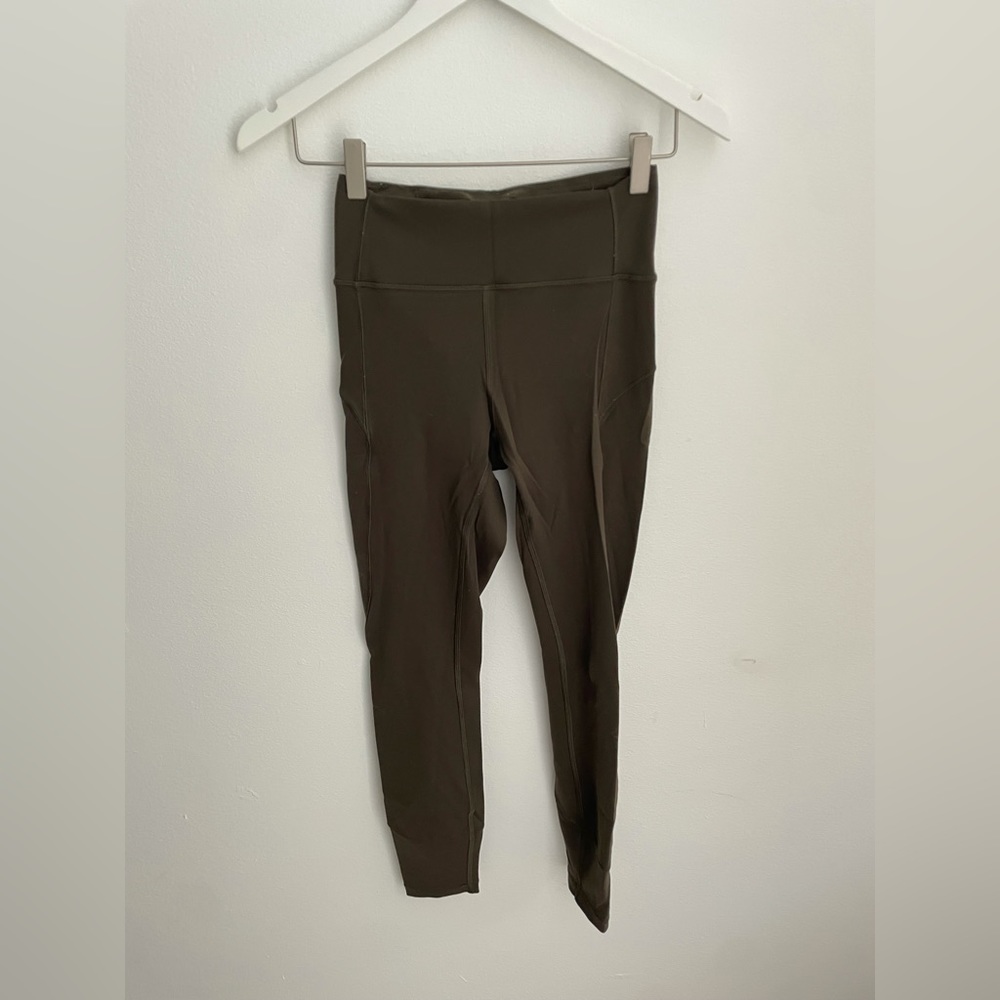 Green in movement leggings Lululemon